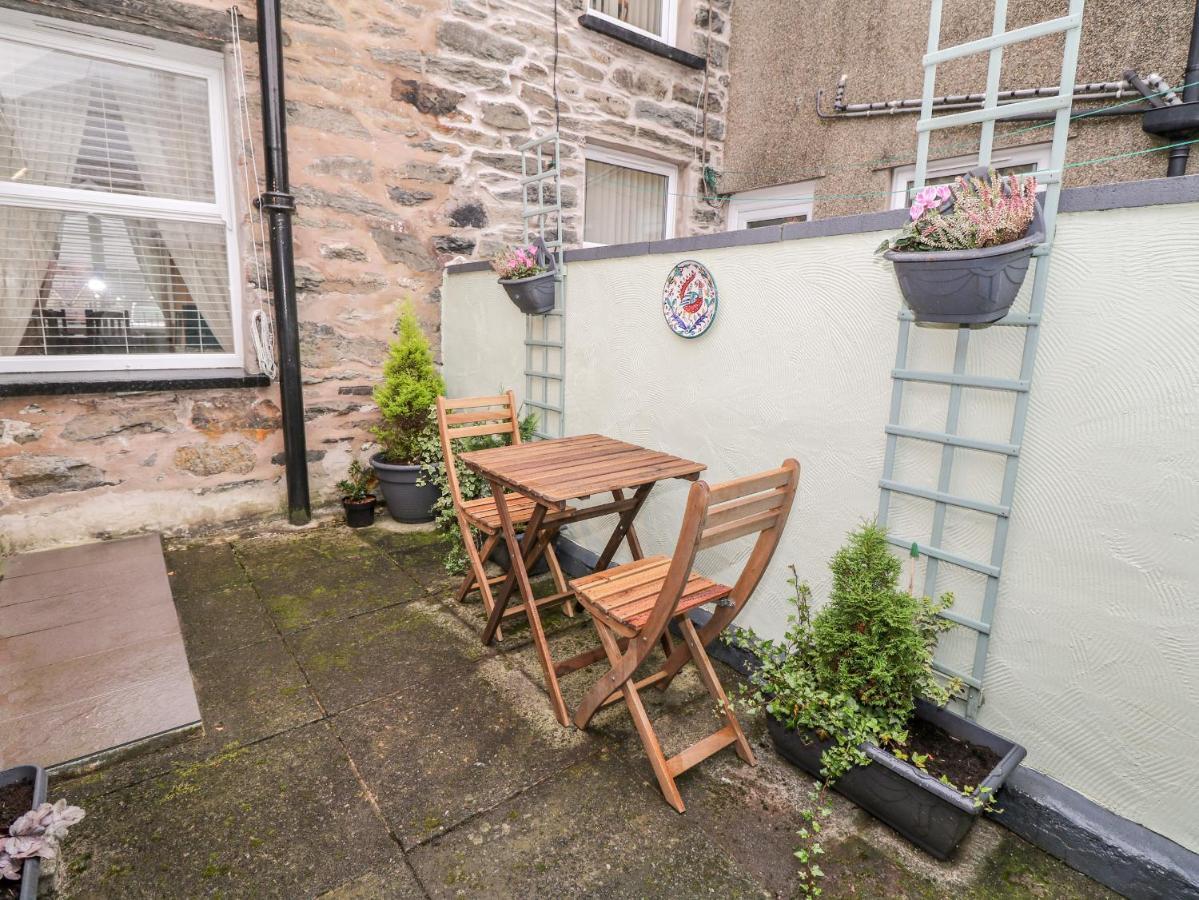 Yr Adfa The Retreat Villa Blaenau Ffestiniog Exterior photo